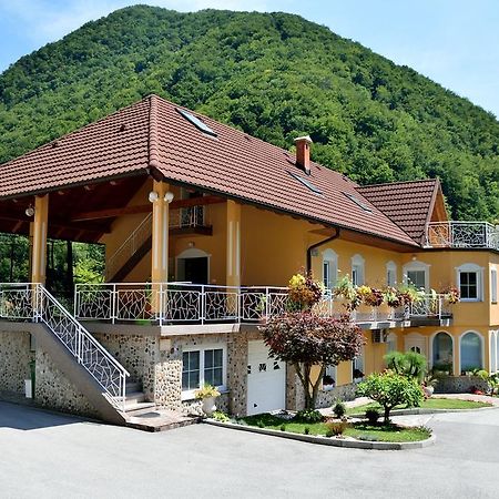 Apartment Sotocje Dolenja Trebusa Ngoại thất bức ảnh