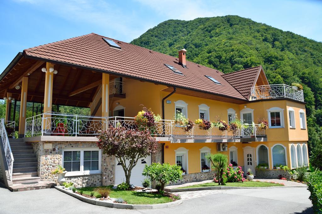 Apartment Sotocje Dolenja Trebusa Ngoại thất bức ảnh