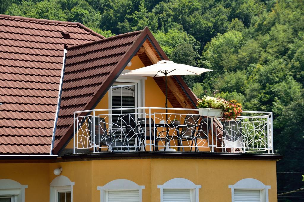 Apartment Sotocje Dolenja Trebusa Ngoại thất bức ảnh